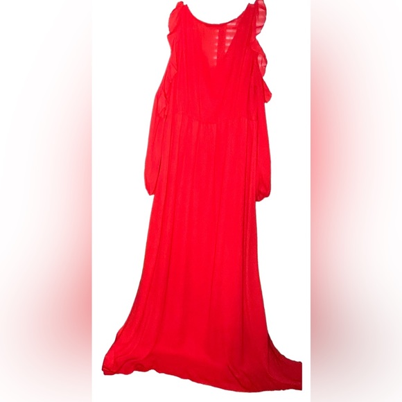 Red Long Sleeve Cold Shoulder Ruffle Maxi Dress w/Belt - Picture 4 of 4